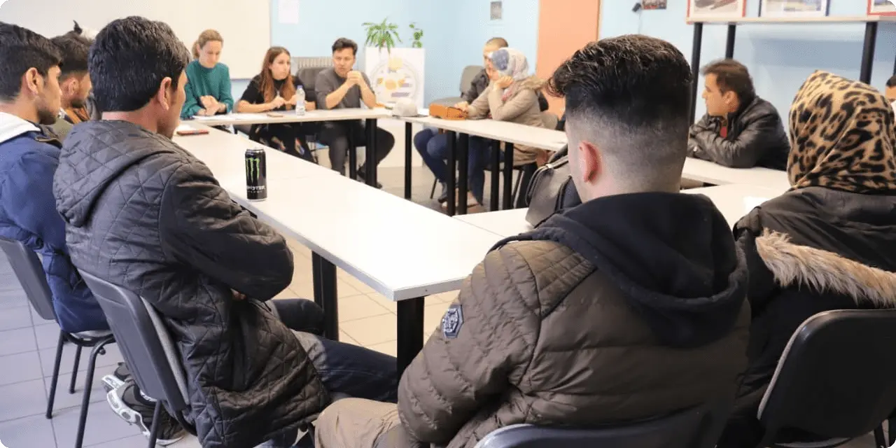 Réunion communautaire Afghan Community à Athènes