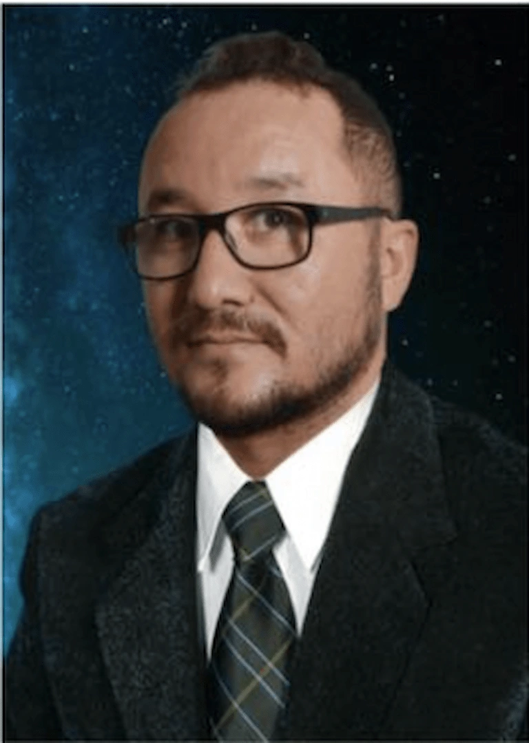 Portrait de Mokhtar Rezaie, responsable communication